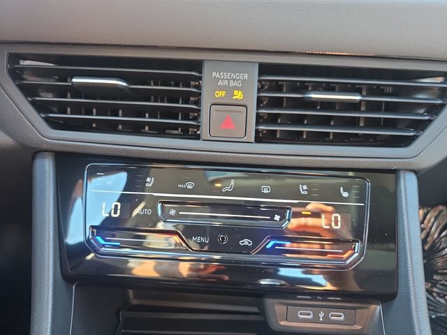 New 2027 Volkswagen Jetta SEL FWD image 17