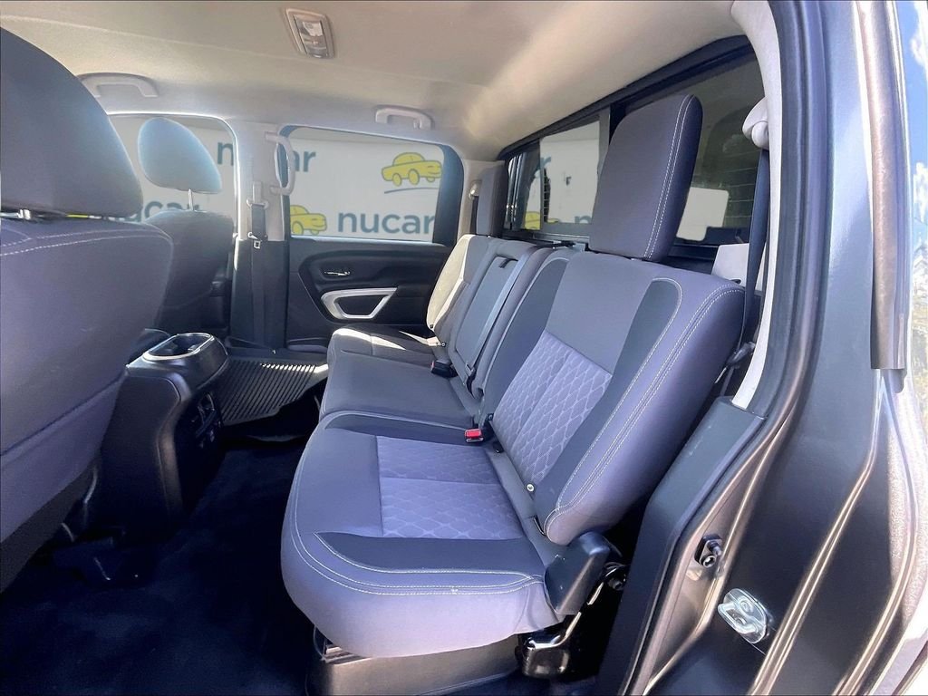 Used 2022 Nissan Titan SV w/ SV Convenience Package AWD/4WD image 15