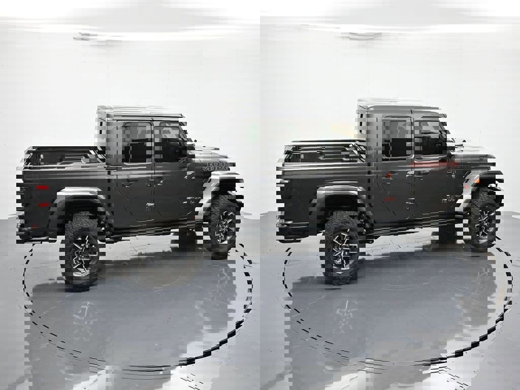 New 2025 Jeep Gladiator Mojave image 33