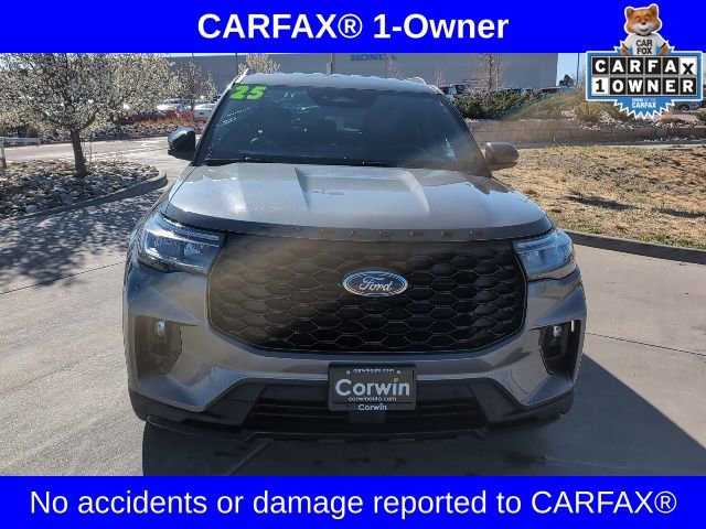 Used 2025 Ford Explorer ST-Line w/ ST-Line Street Pack video 2