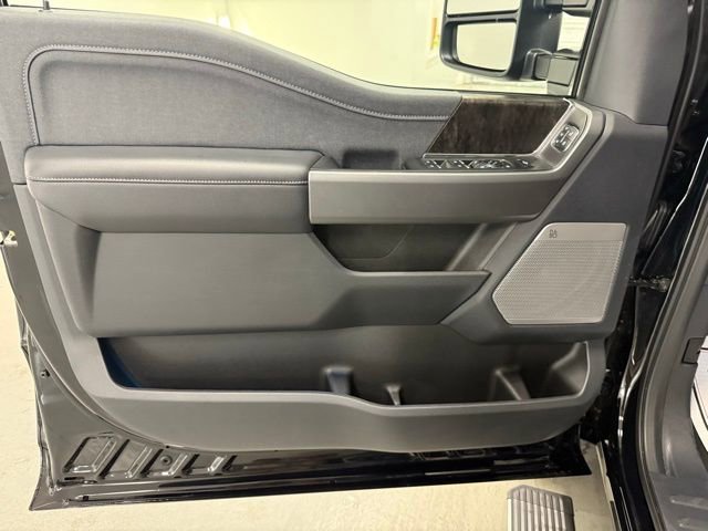 New 2026 Ford F250 Lariat w/ Lariat Premium Package image 13