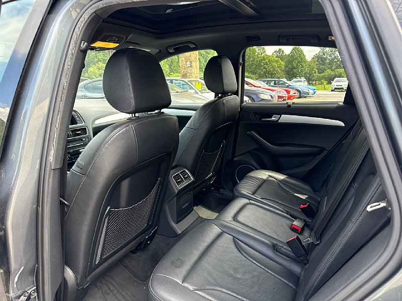Used 2012 Audi Q5 3.2 Prestige w/ Prestige Pkg image 12
