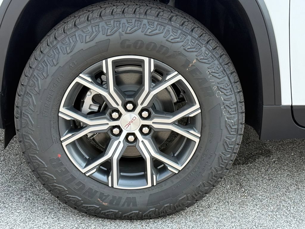 New 2026 GMC Acadia AT4 w/ Luxury Package AWD/4WD image 7