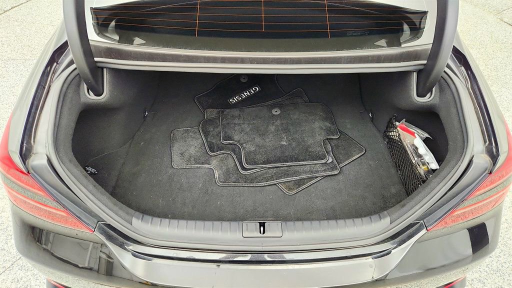 Used 2024 Genesis G70 3.3T Advanced w/ Sport Prestige Package image 23