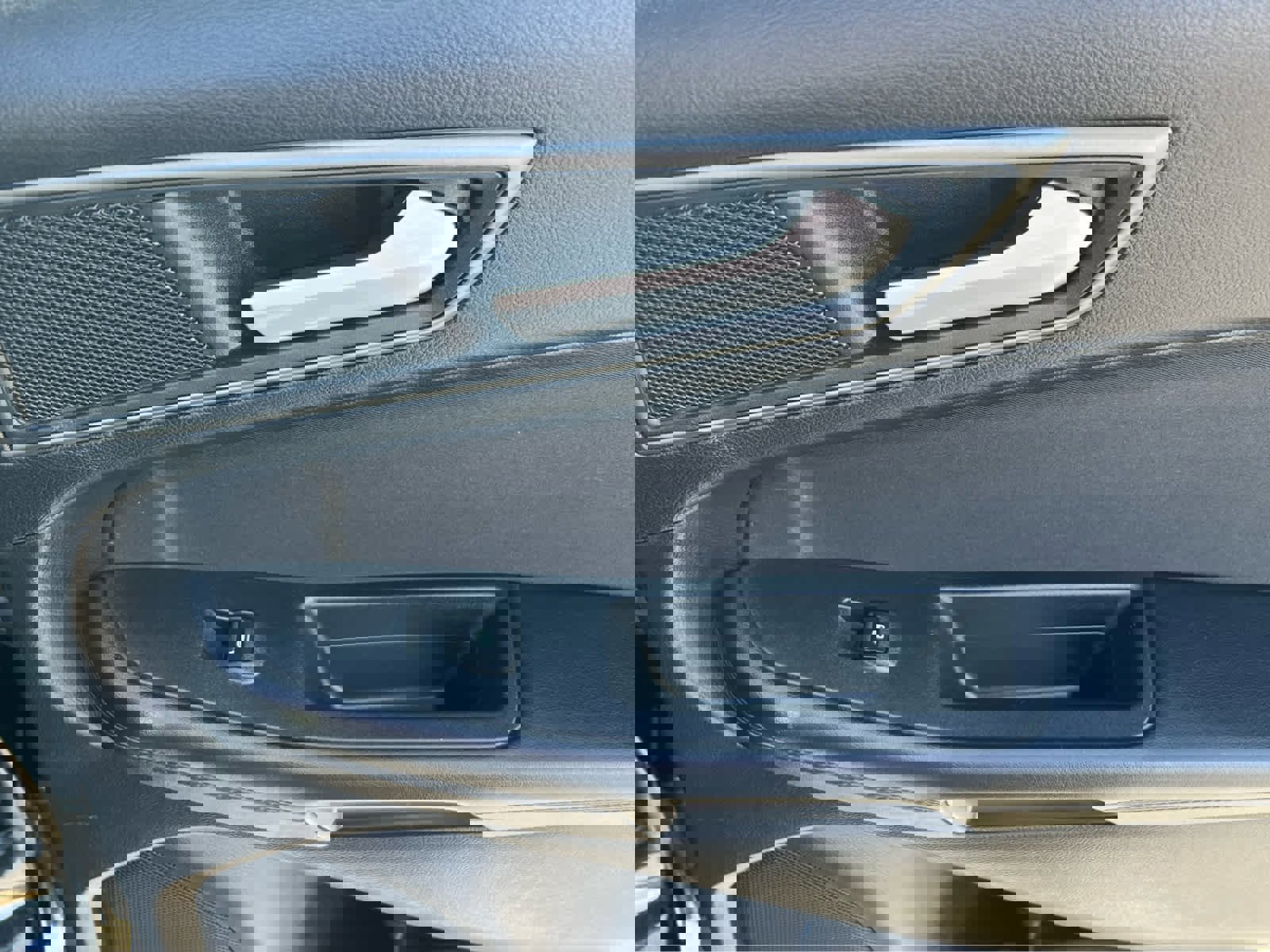 Used 2017 Ford Edge SE image 21