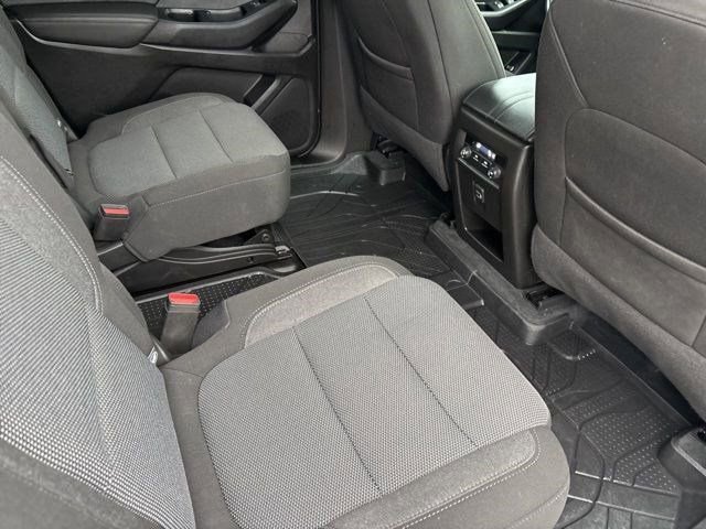 Used 2023 Chevrolet Traverse LT image 38