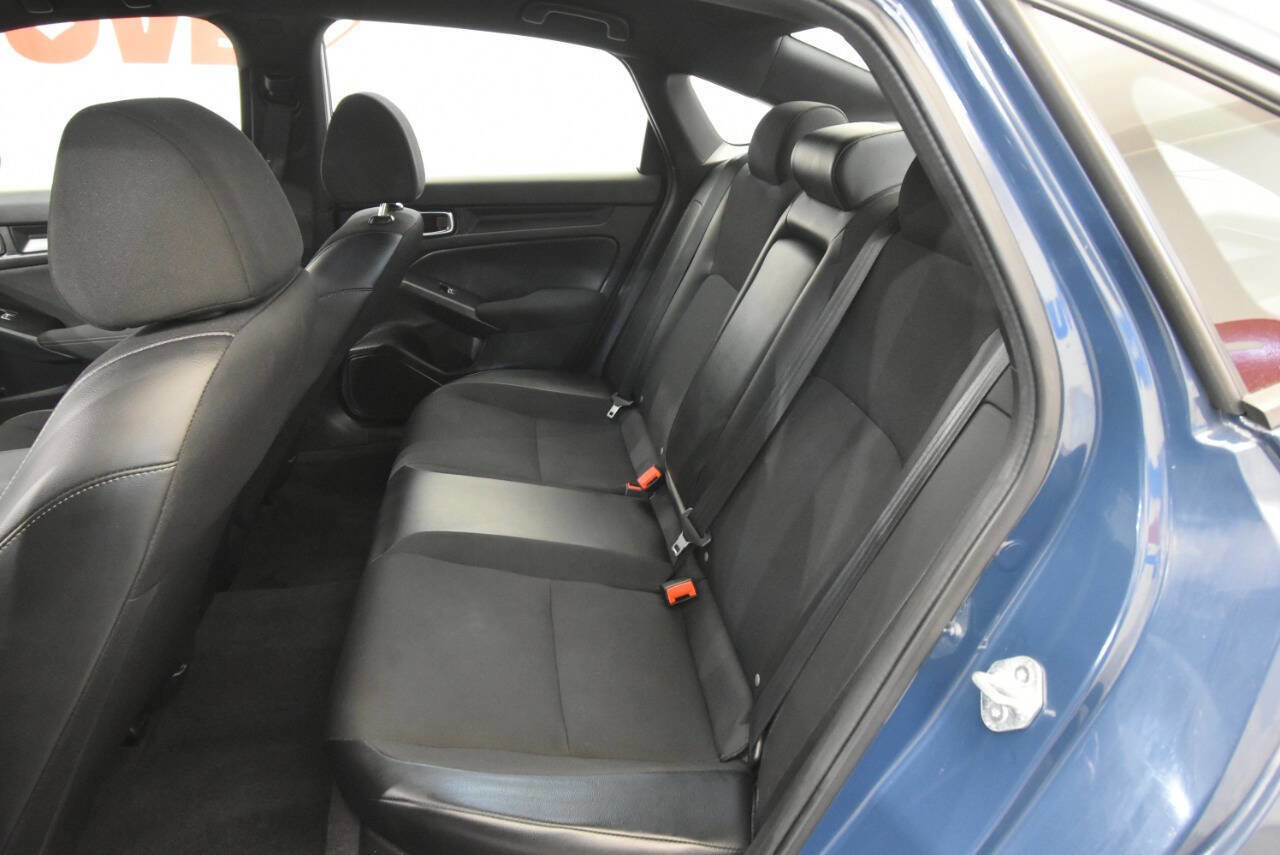 Used 2025 Honda Civic Sport image 14