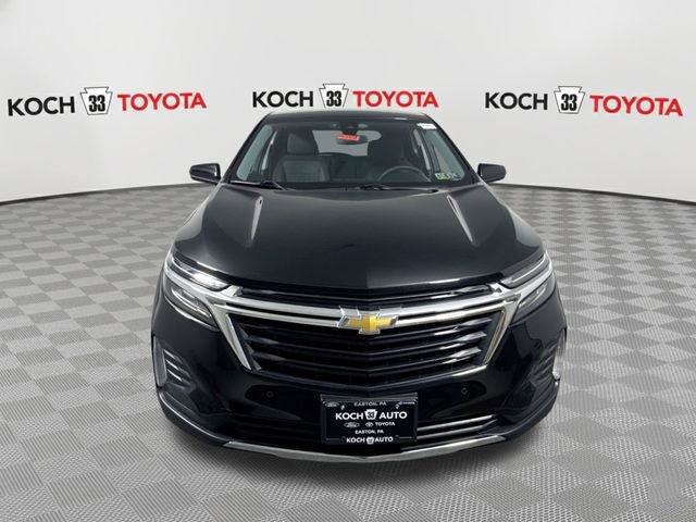 Used 2023 Chevrolet Equinox LT w/ Driver Convenience Package image 3