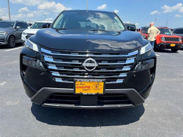 Certified 2026 Nissan Rogue SV FWD image 9