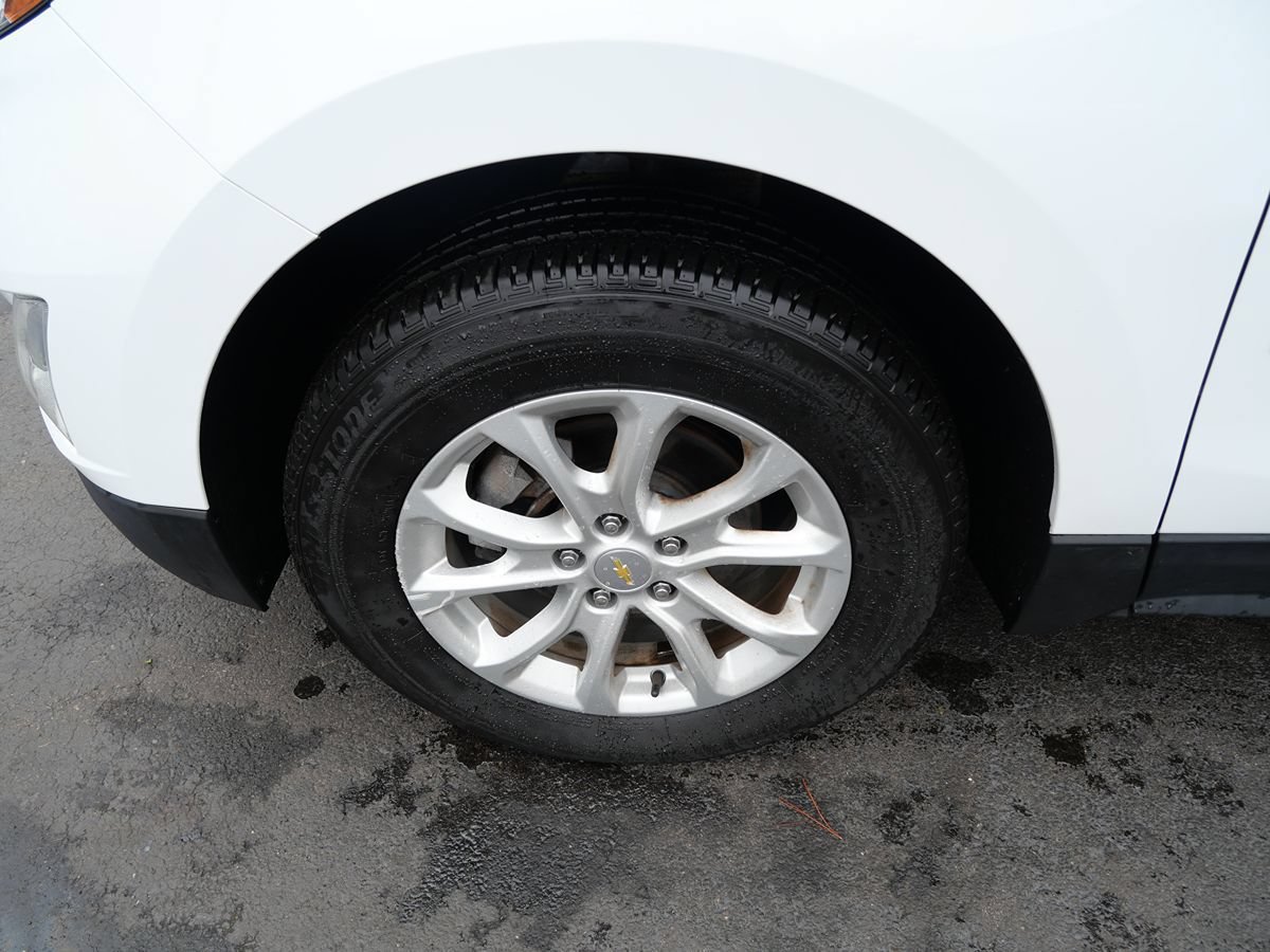 Used 2019 Chevrolet Equinox LS AWD/4WD image 32