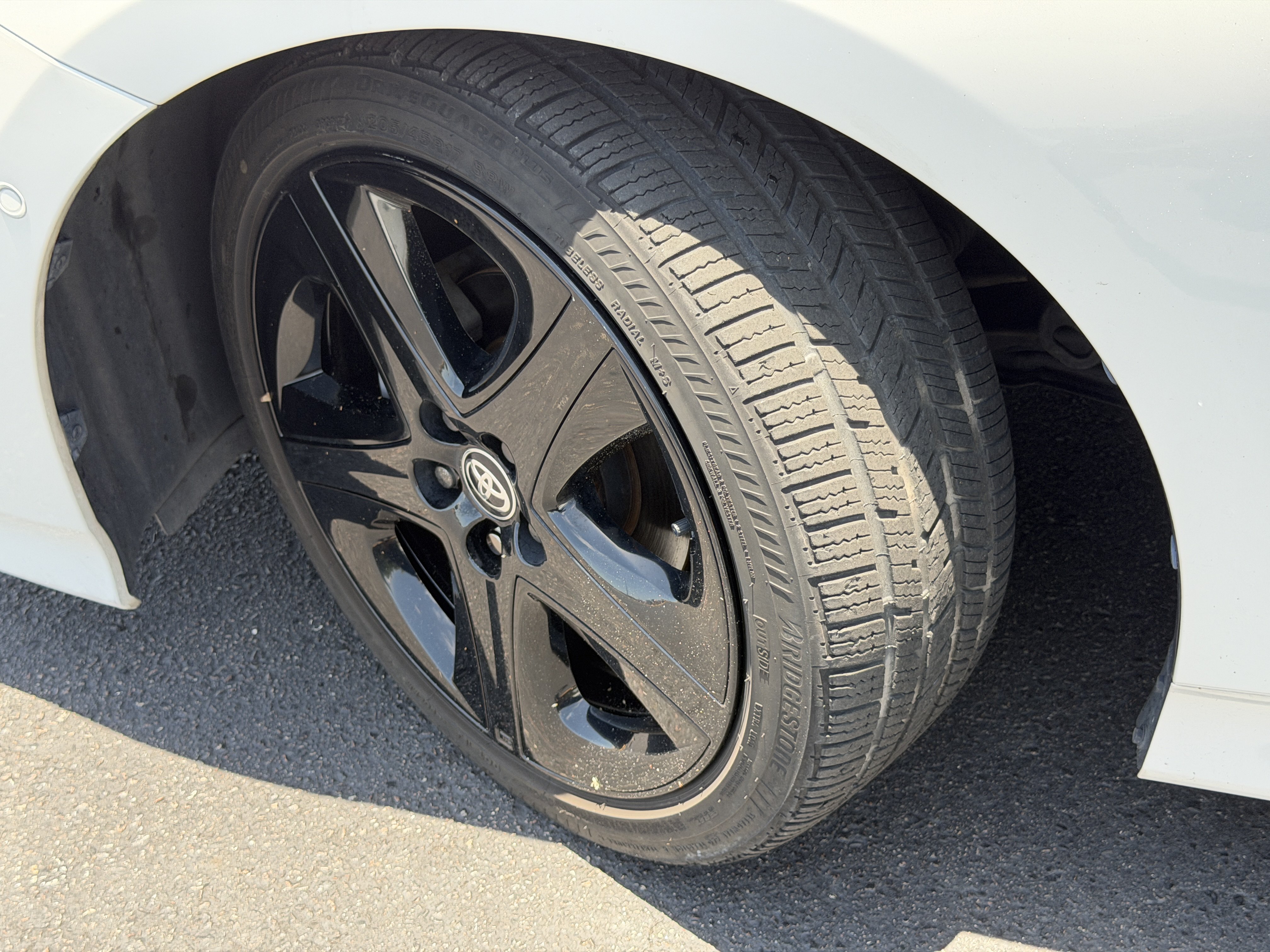 Used 2021 Toyota Prius FWD image 38