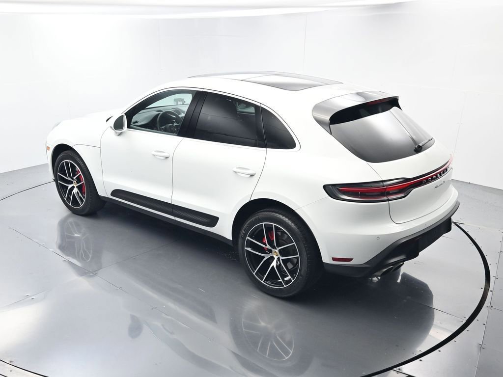 Certified 2023 Porsche Macan S AWD/4WD image 36