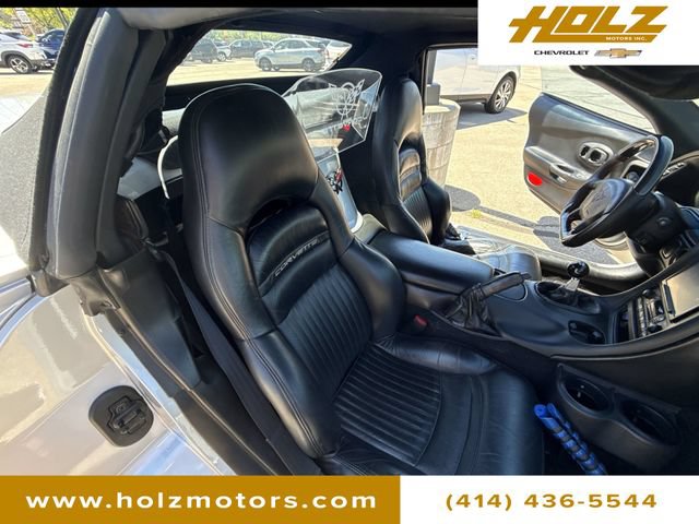 Used 2000 Chevrolet Corvette Convertible w/ Memory Pkg RWD image 24