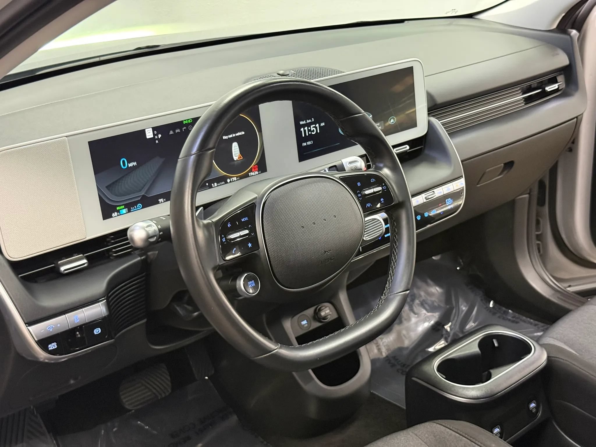 Used 2024 Hyundai Ioniq 5 SE RWD image 17