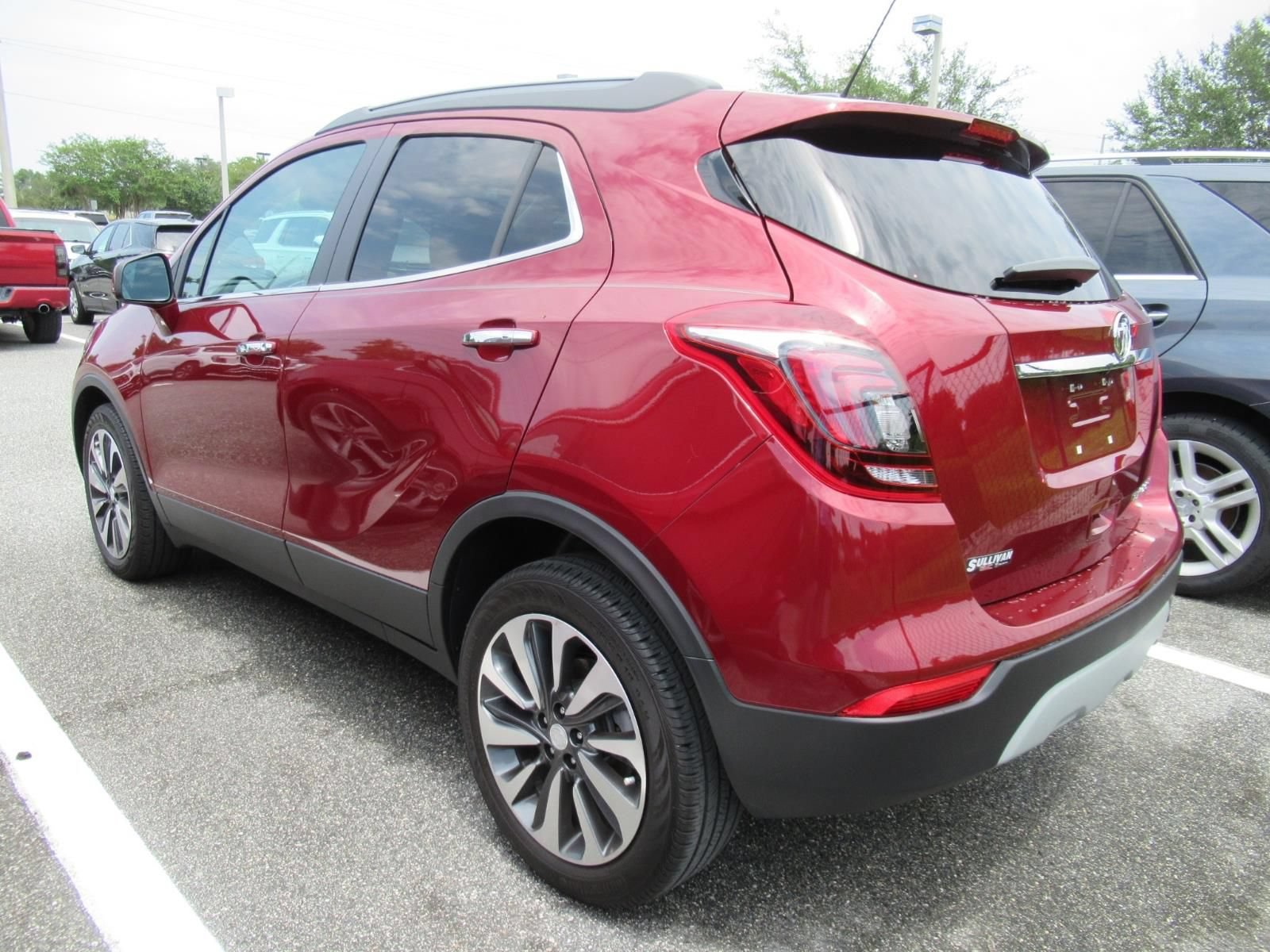 Used 2022 Buick Encore Preferred w/ Safety Package FWD image 3