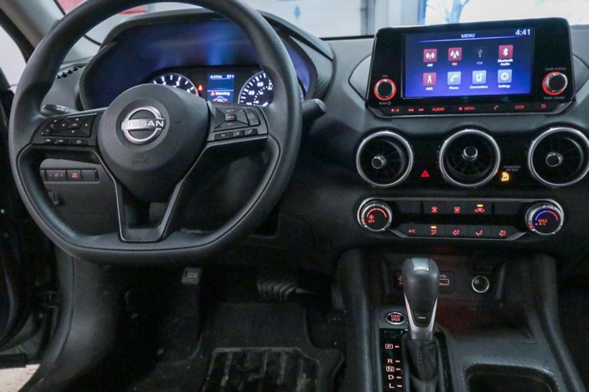 Used 2025 Nissan Sentra S FWD image 22