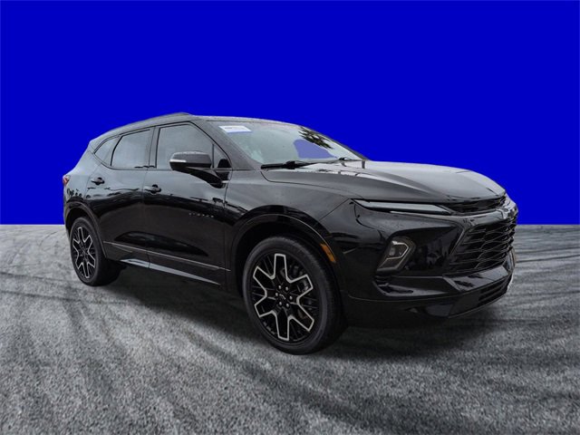 Used 2023 Chevrolet Blazer RS w/ Driver Confidence II Package image 2