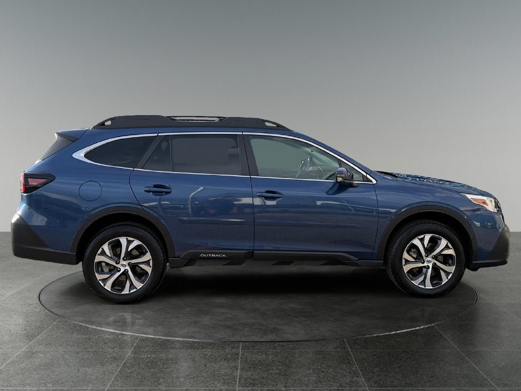 Used 2022 Subaru Outback Limited AWD/4WD image 10