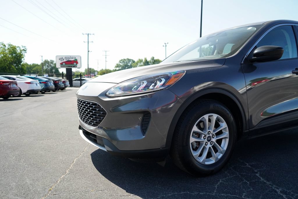Used 2021 Ford Escape SE w/ Convenience Package FWD image 16