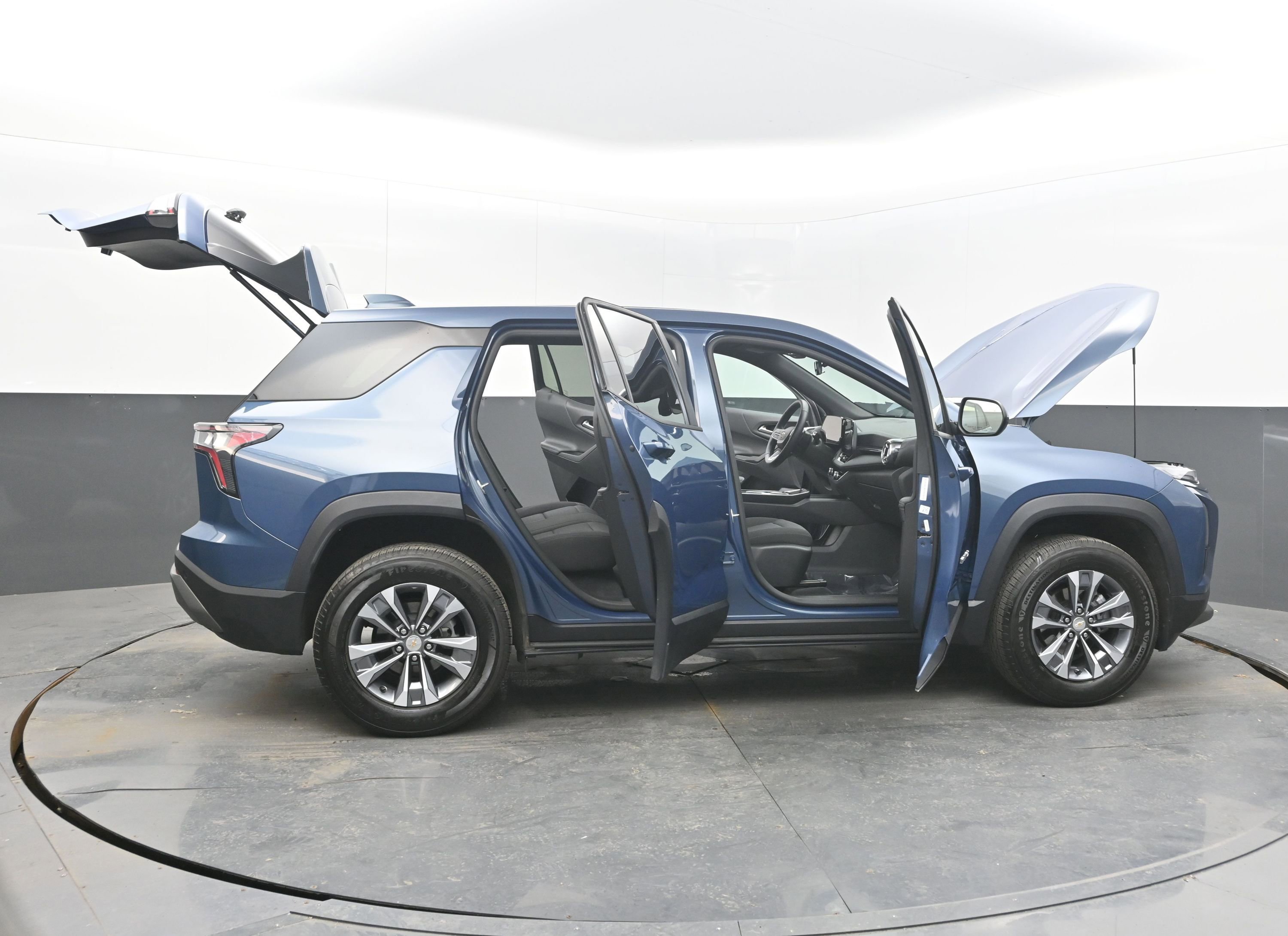 Used 2025 Chevrolet Equinox LT image 43