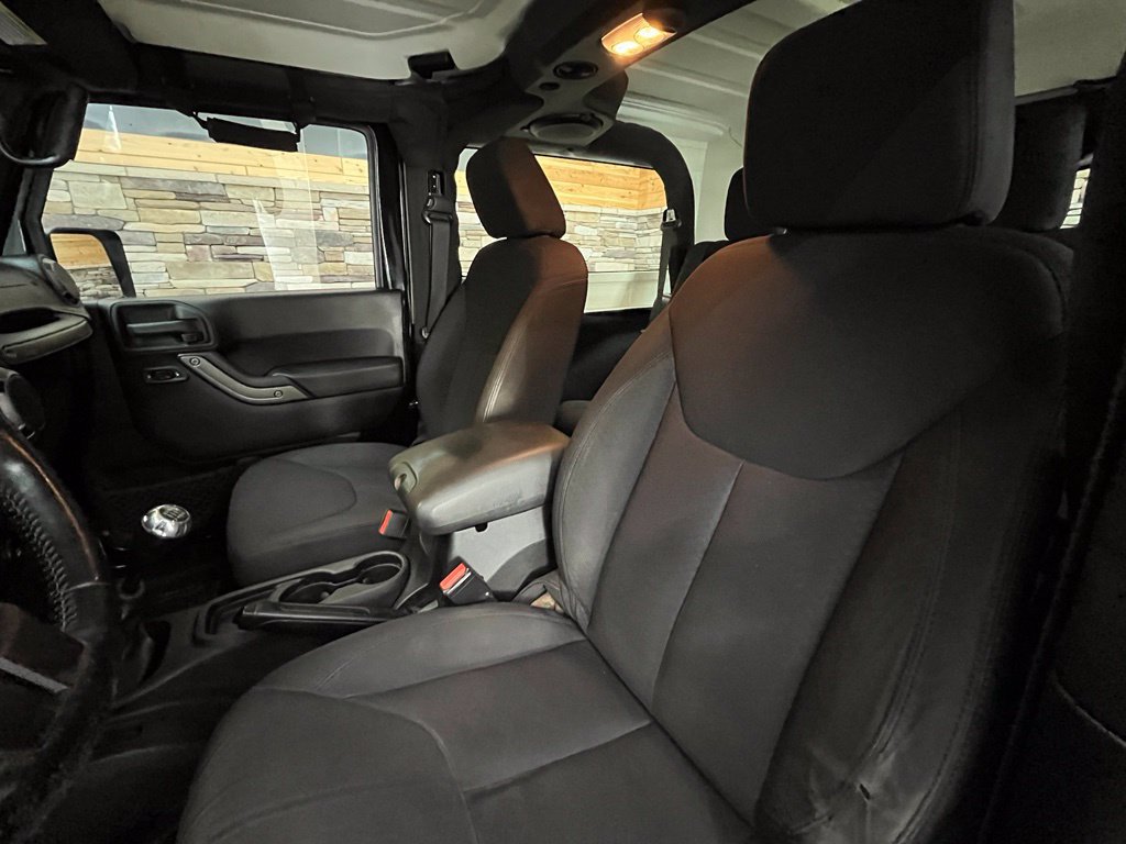 Used 2013 Jeep Wrangler Sport AWD/4WD image 20