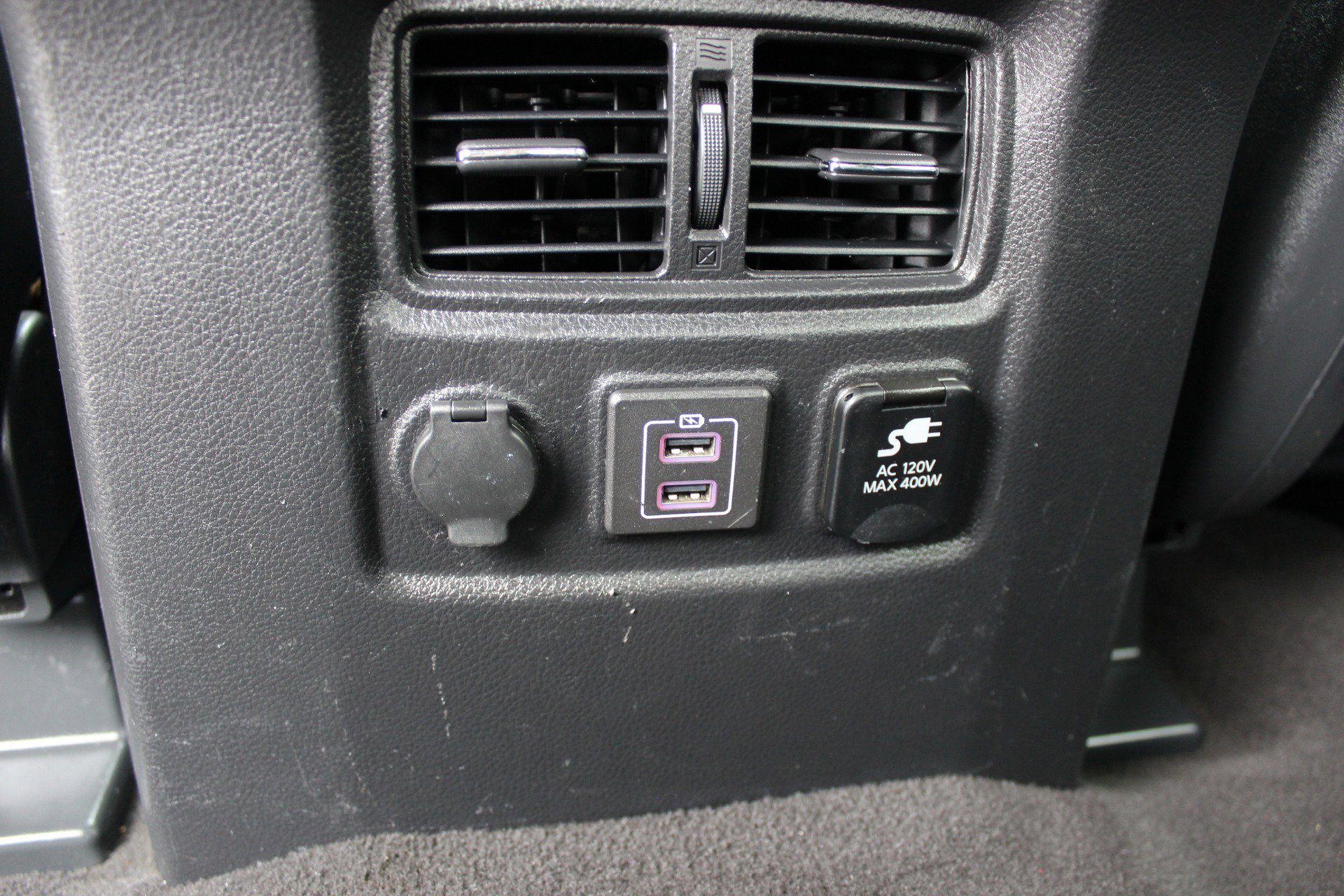 Used 2019 Nissan Titan PRO-4X w/ Pro-4x Utility Package image 36