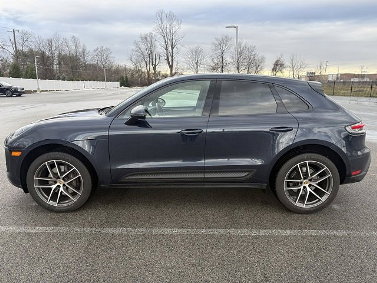 Used 2023 Porsche Macan Turbo image 4