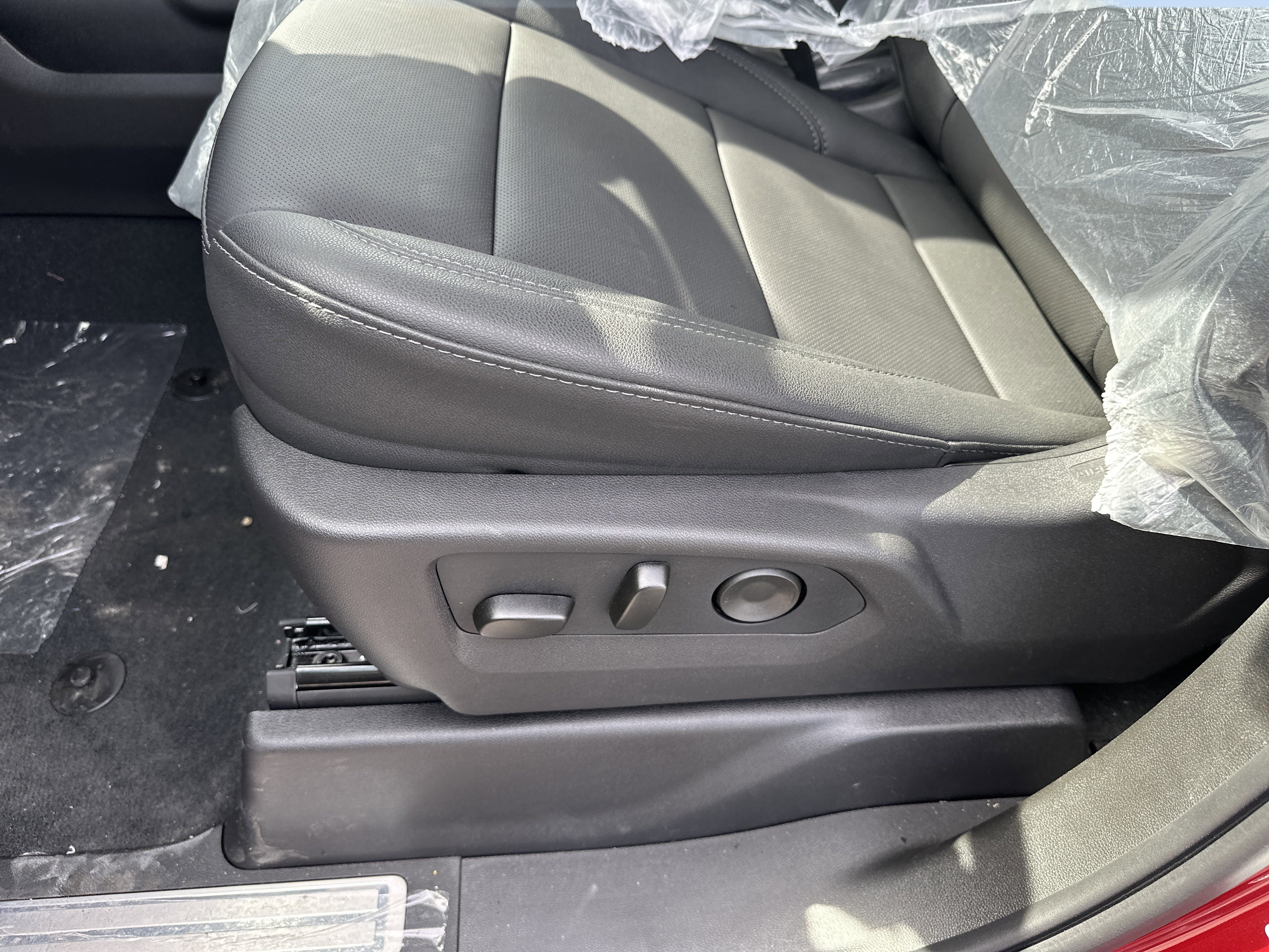 New 2026 Chevrolet Silverado 1500 LTZ w/ LTZ Premium Package image 12