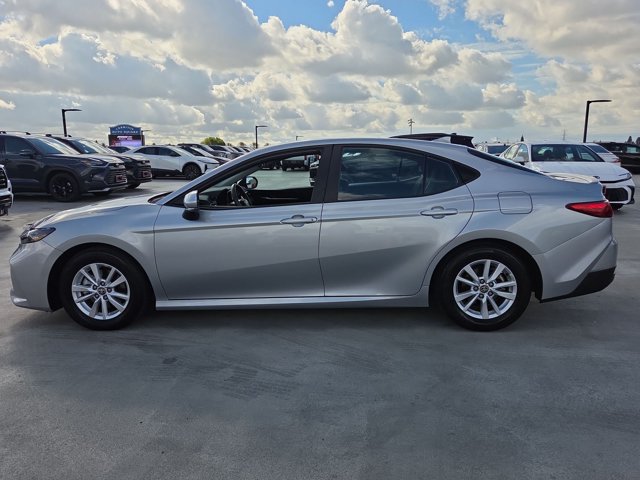 Used 2025 Toyota Camry LE FWD image 9