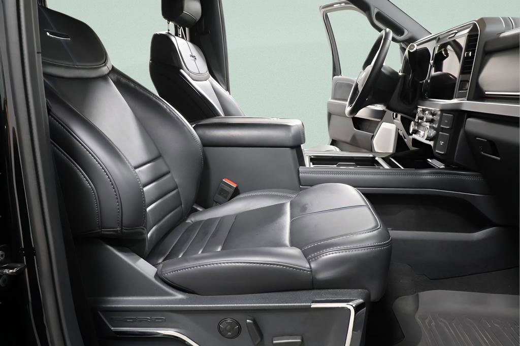 Used 2025 Ford F450 Platinum w/ FX4 Off-Road Package AWD/4WD image 28