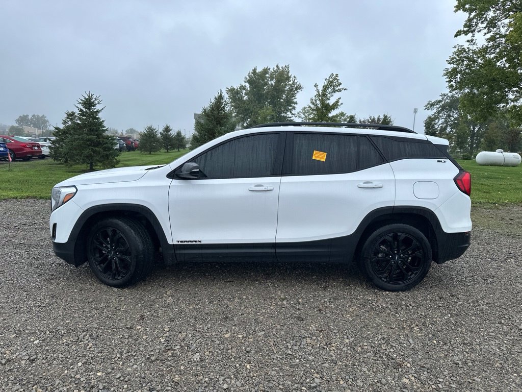 Used 2021 GMC Terrain SLT w/ Elevation Edition AWD/4WD image 9
