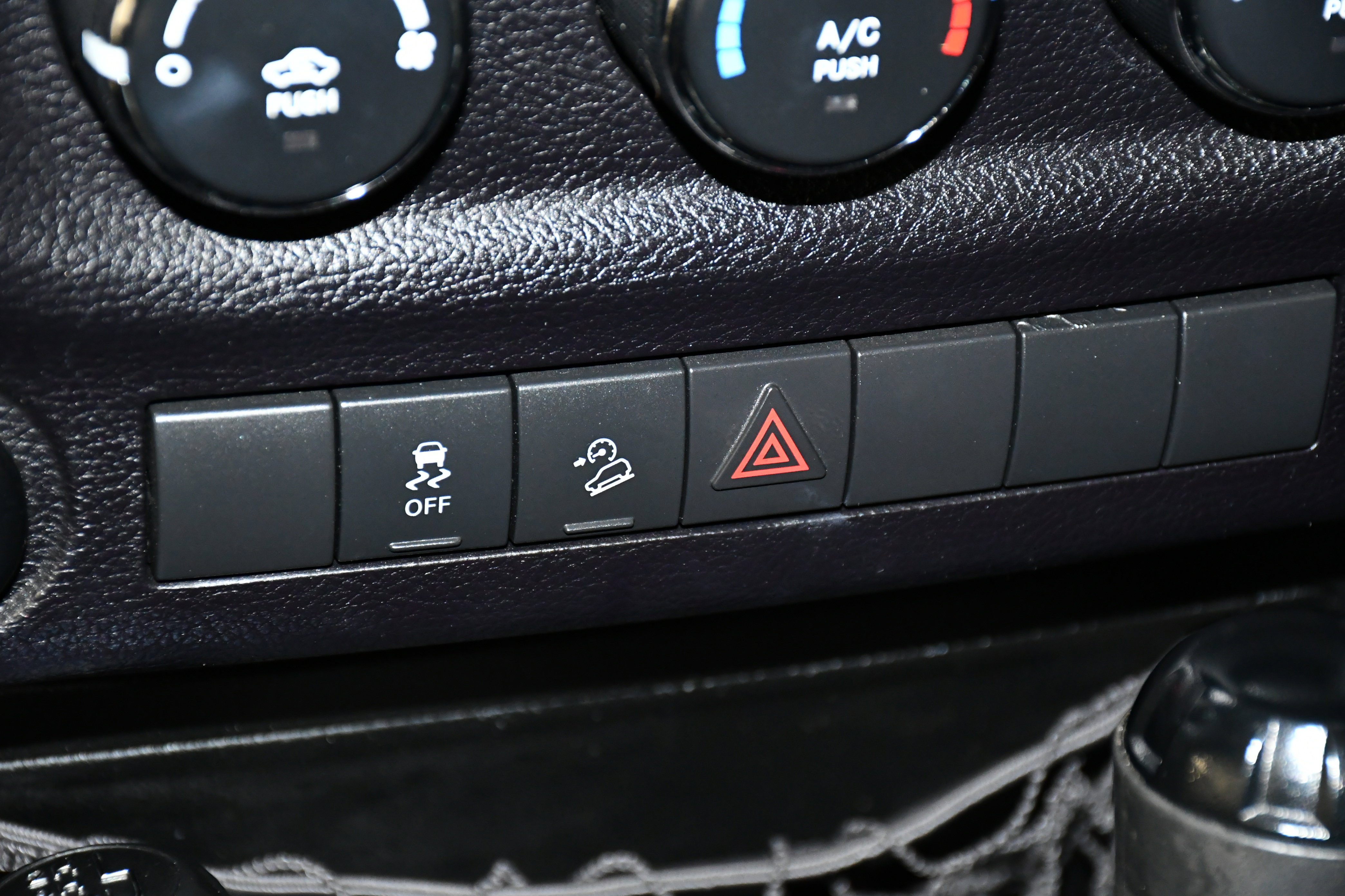 Used 2014 Jeep Wrangler Sport image 28