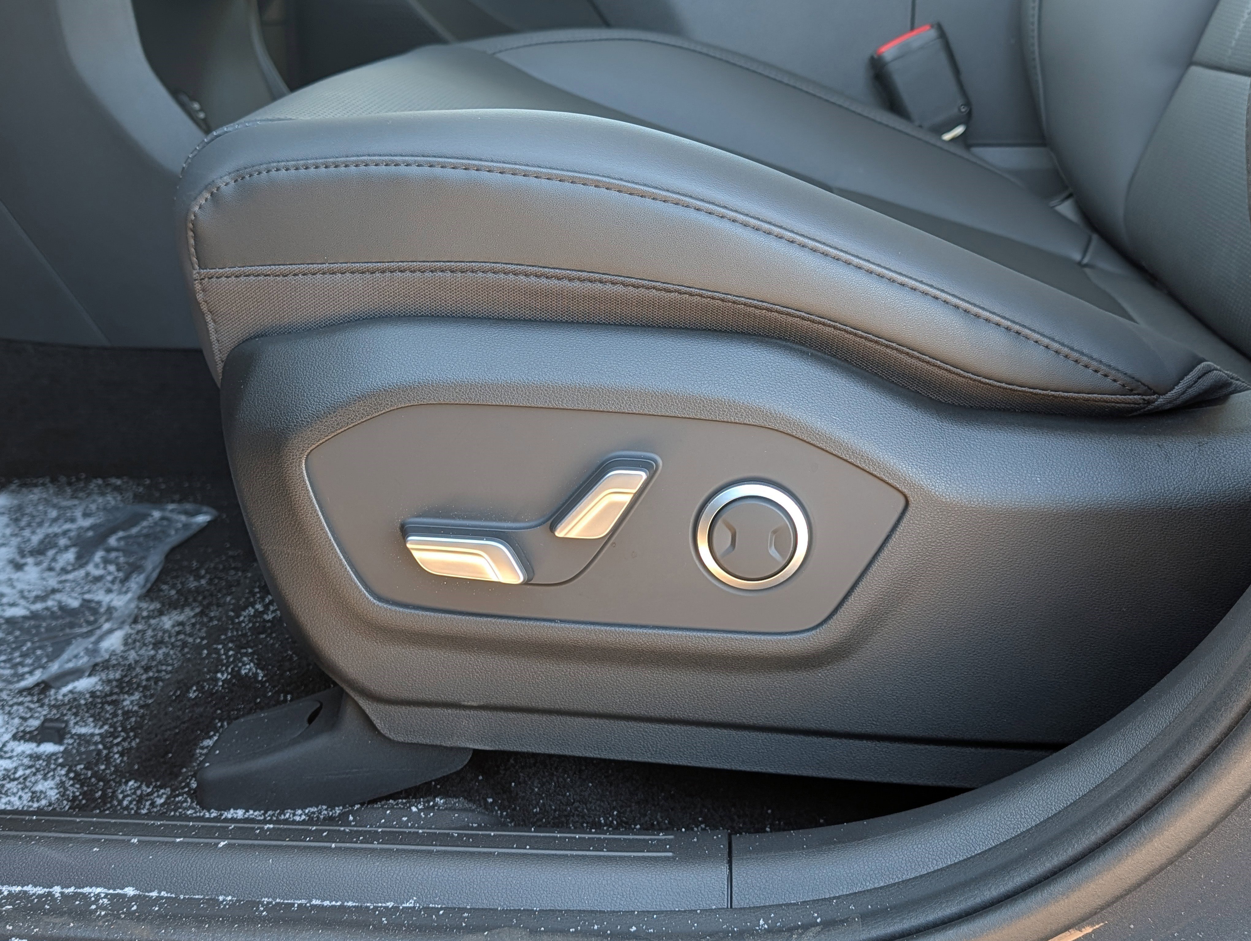 New 2026 Hyundai Santa Fe SEL image 13