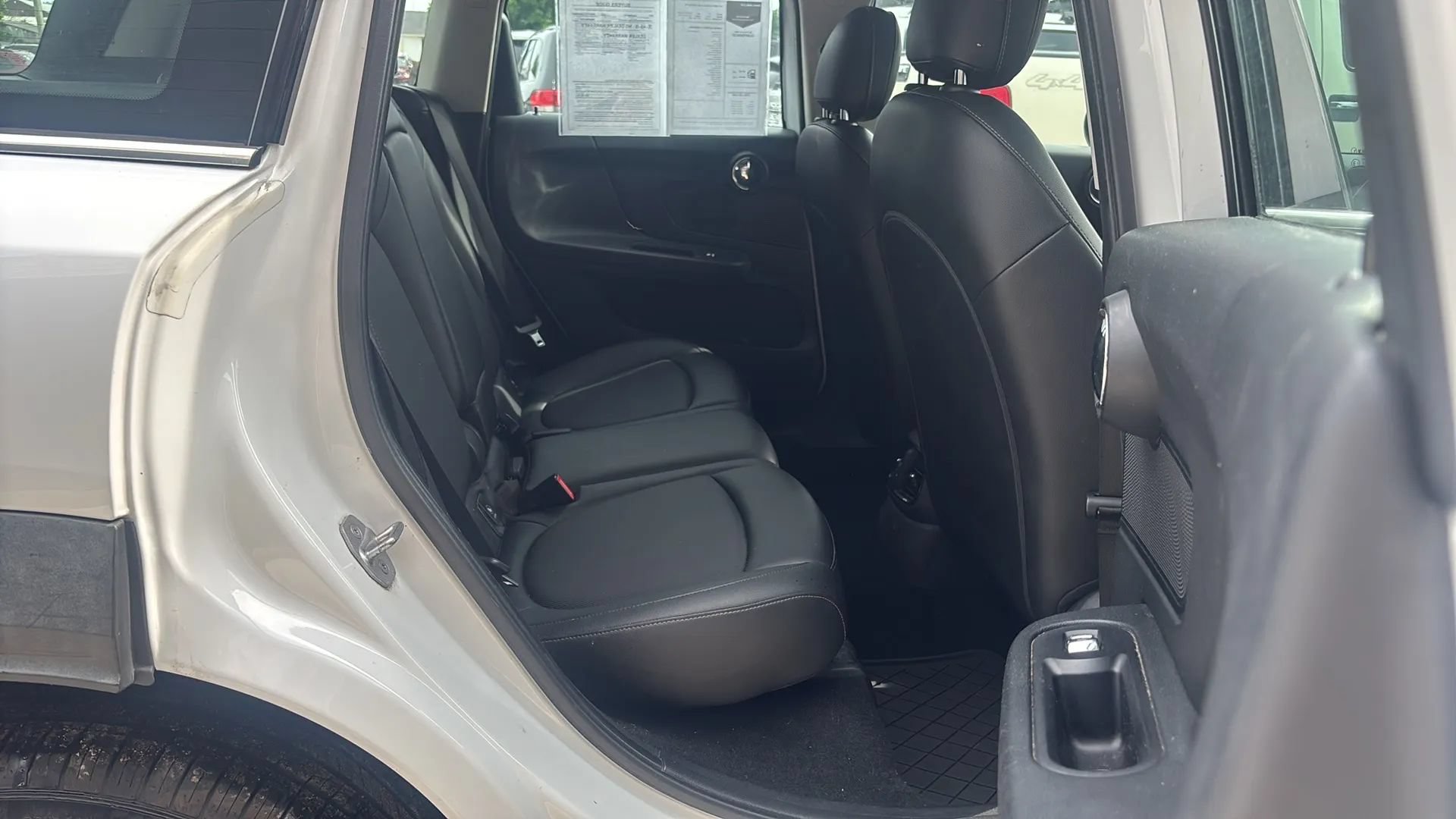 Used 2017 MINI Cooper Countryman FWD image 16