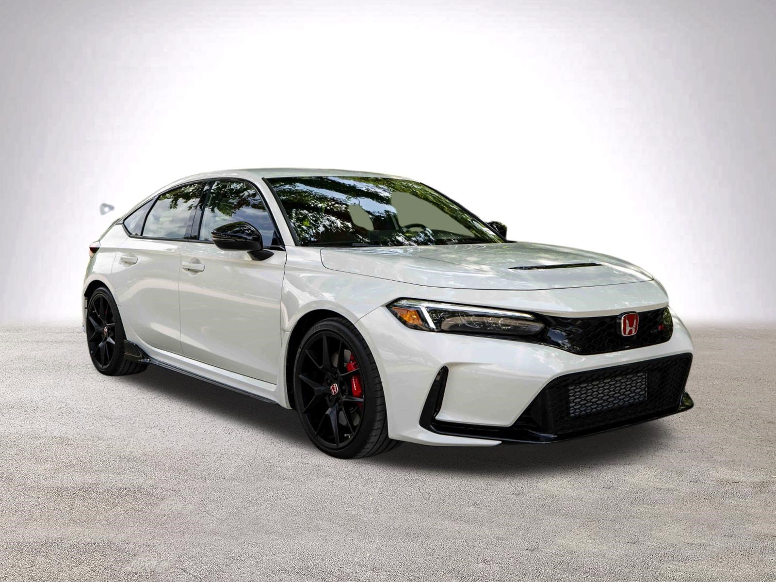 Used 2024 Honda Civic Type R image 2