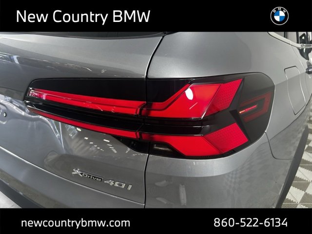 Used 2024 BMW X5 xDrive40i w/ Parking Assistance Package image 31