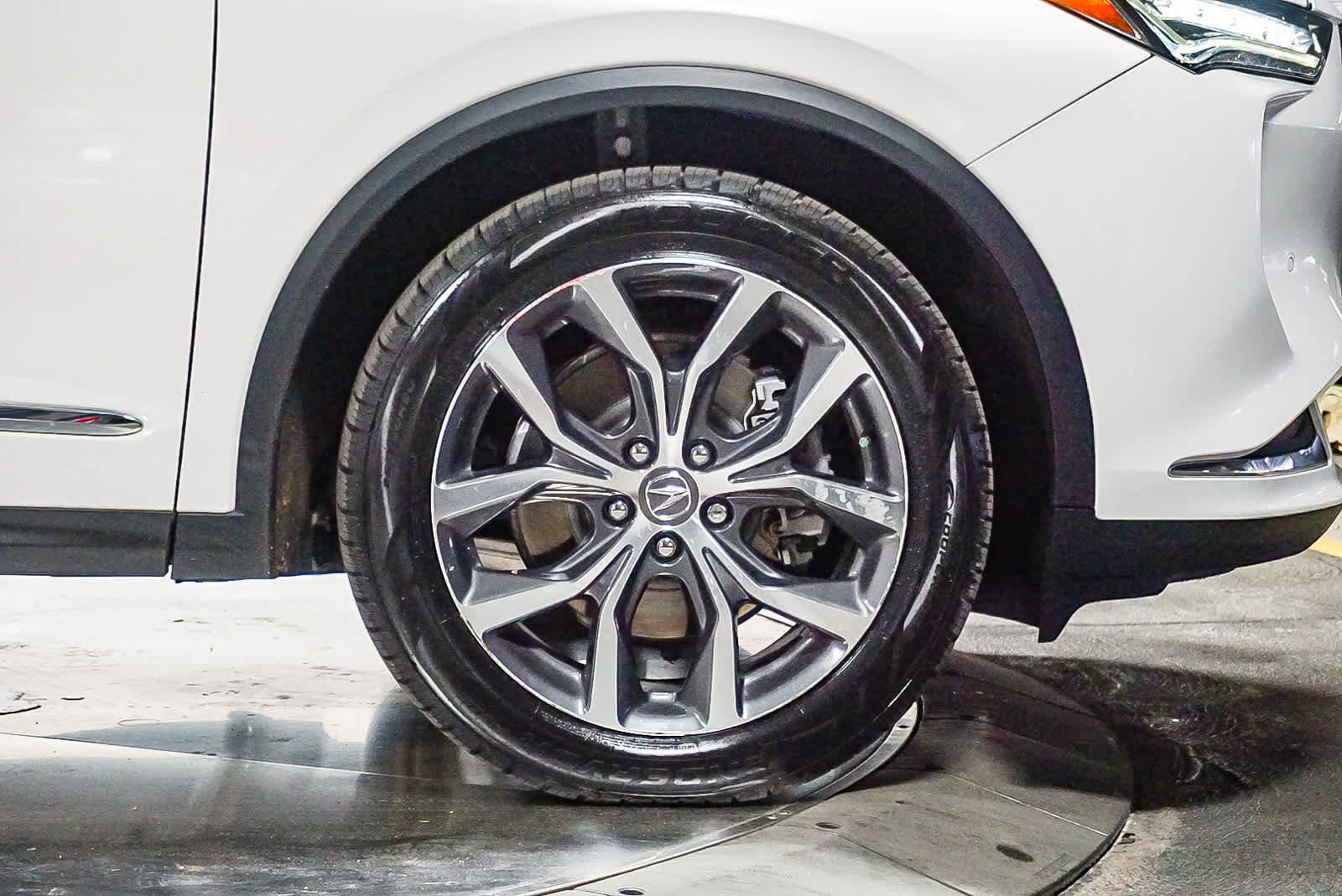 Used 2023 Acura MDX SH-AWD w/ Technology Package image 10