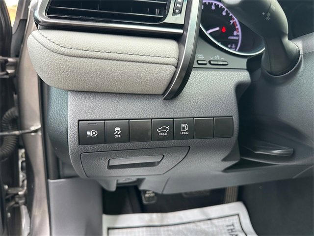 Used 2020 Toyota Camry SE image 21