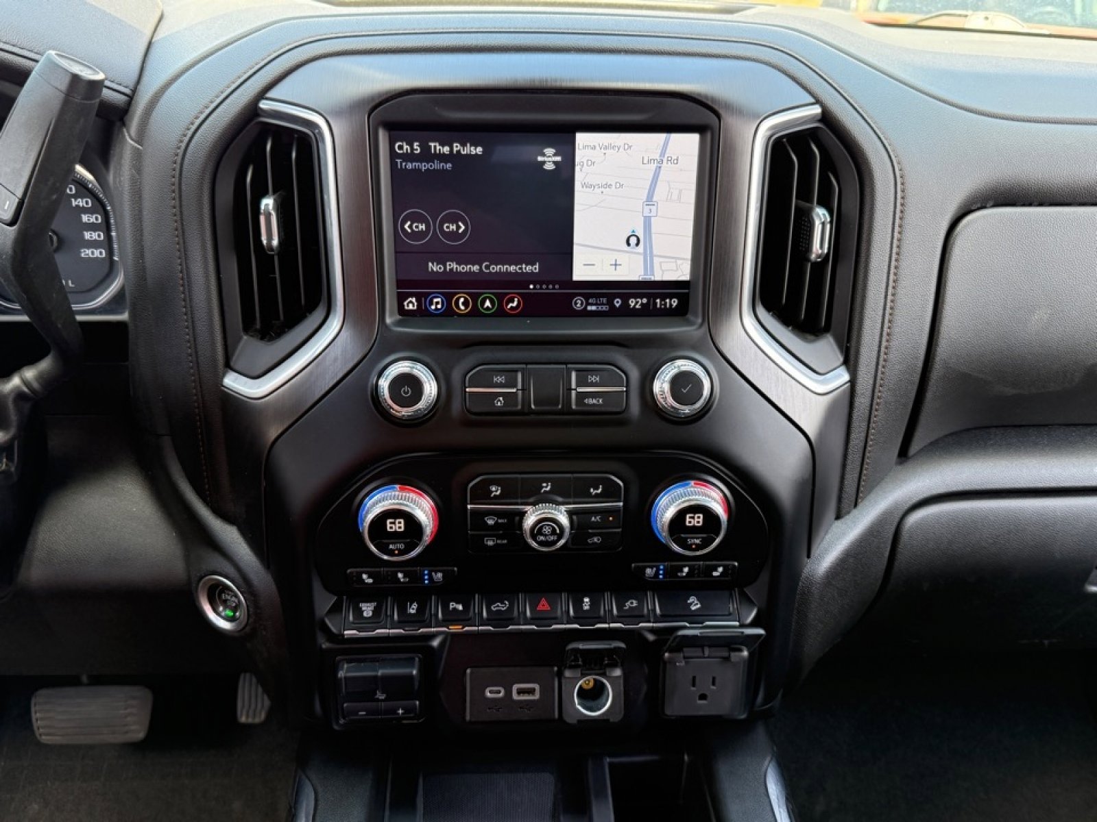 Used 2022 GMC Sierra 2500 AT4 w/ AT4 Preferred Package image 21