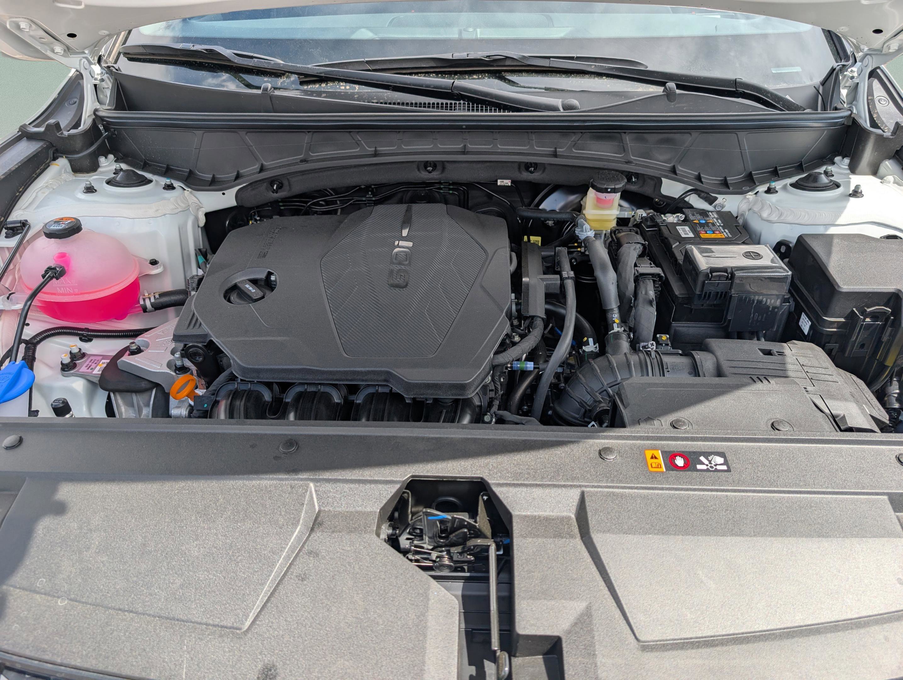 Used 2025 Hyundai Santa Cruz SE AWD/4WD image 21