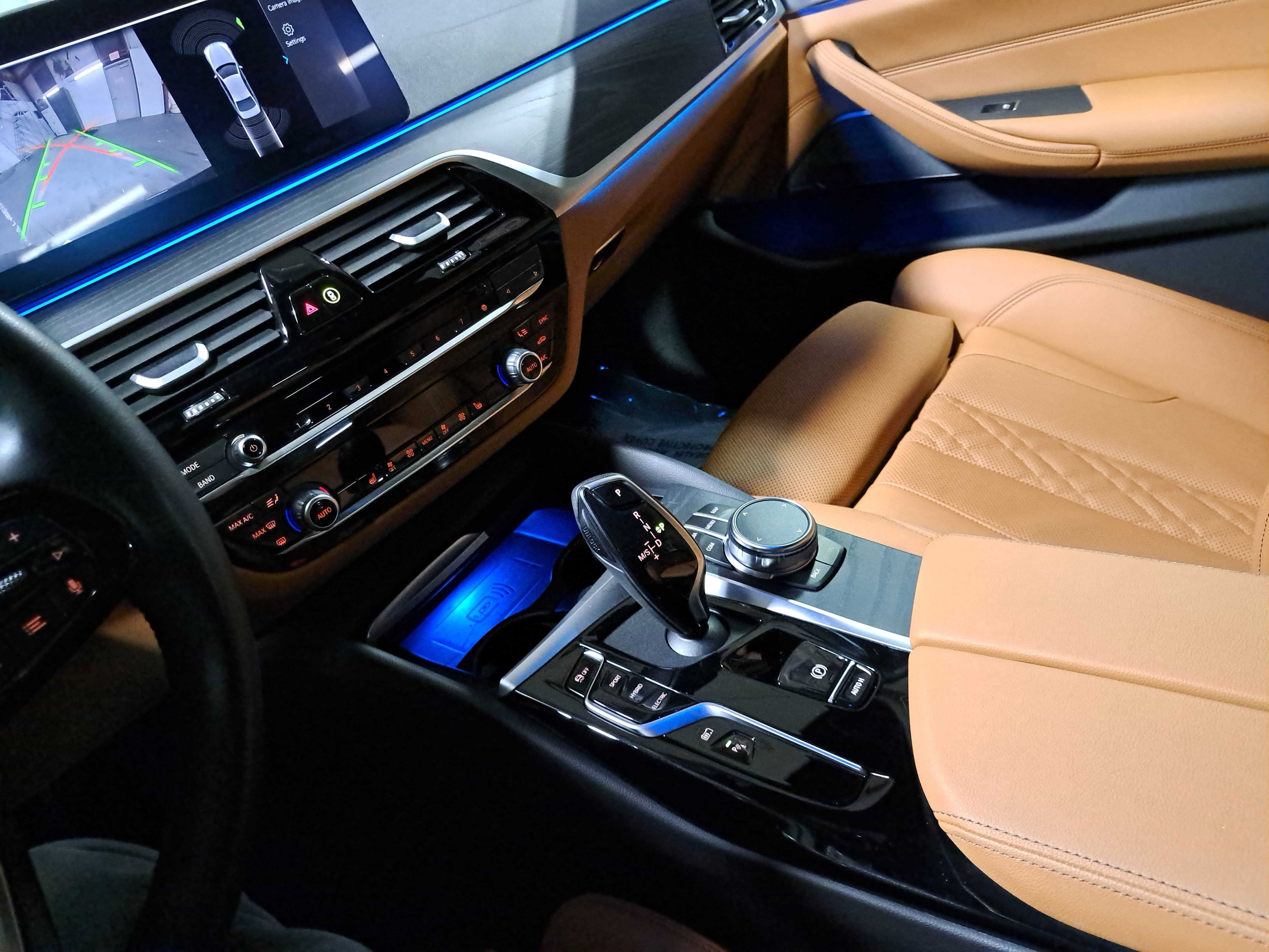 Certified 2023 BMW 530e w/ Premium Package image 26