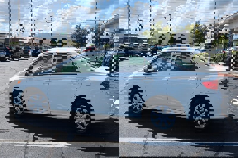 Used 2009 Toyota Corolla LE image 11