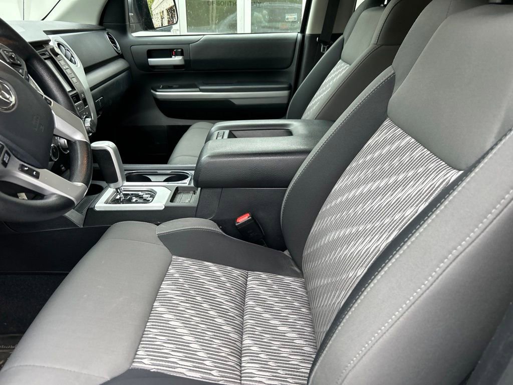 Used 2018 Toyota Tundra SR5 w/ SR5 Upgrade Package AWD/4WD image 10