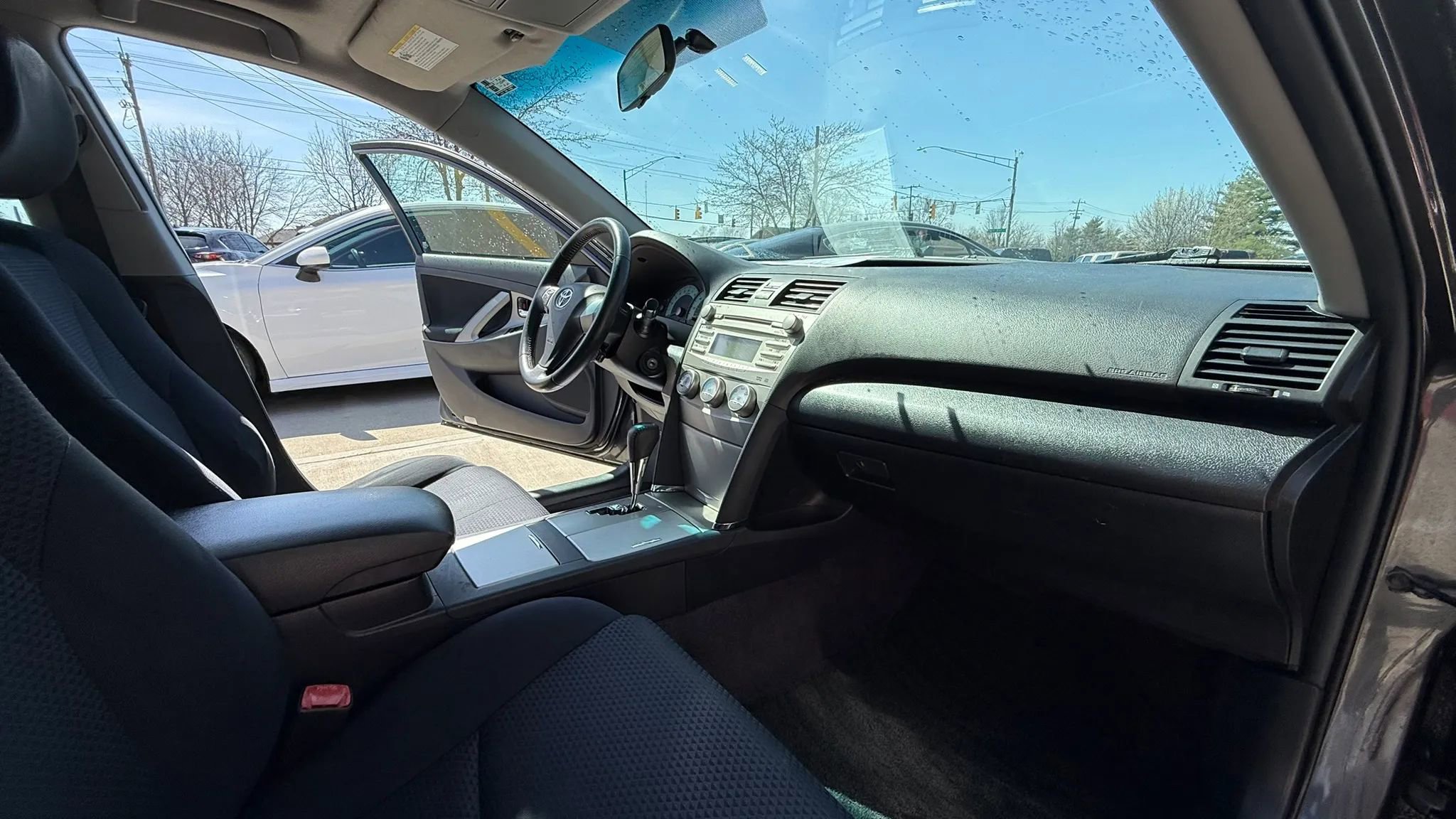 Used 2011 Toyota Camry SE w/ SE Extra-Value Pkg #1 FWD image 12