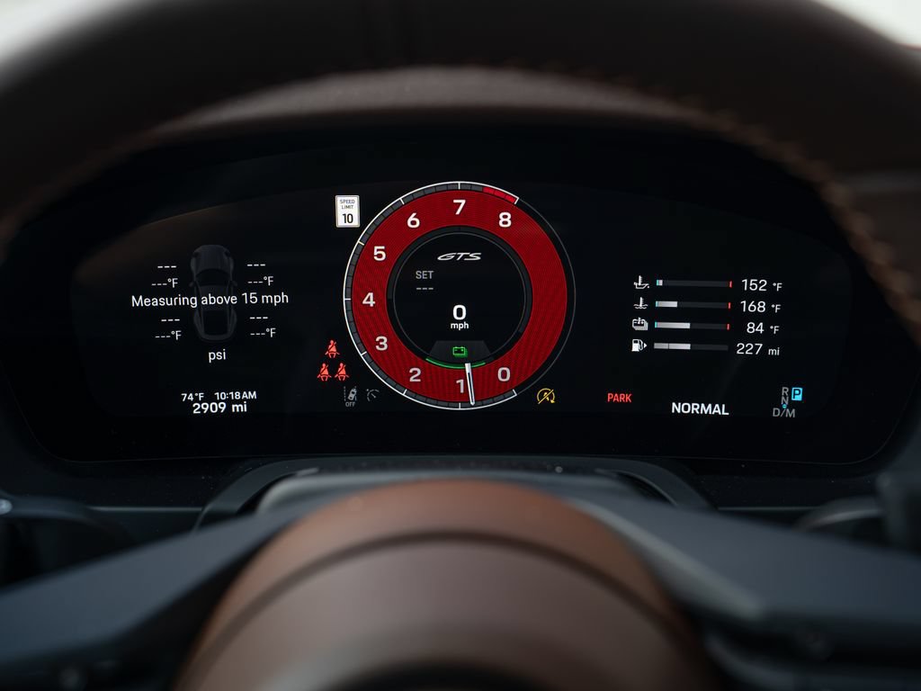 Used 2025 Porsche 911 GTS image 25