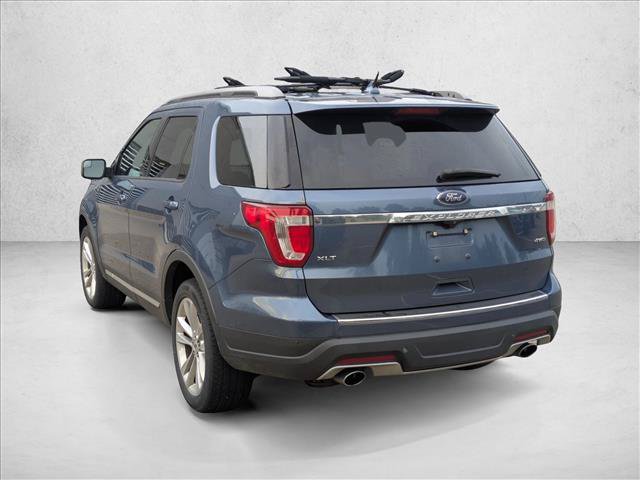 Used 2018 Ford Explorer XLT w/ Equipment Group 202A AWD/4WD image 7