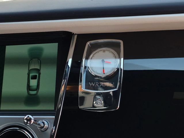 Used 2017 Rolls-Royce Wraith RWD image 35