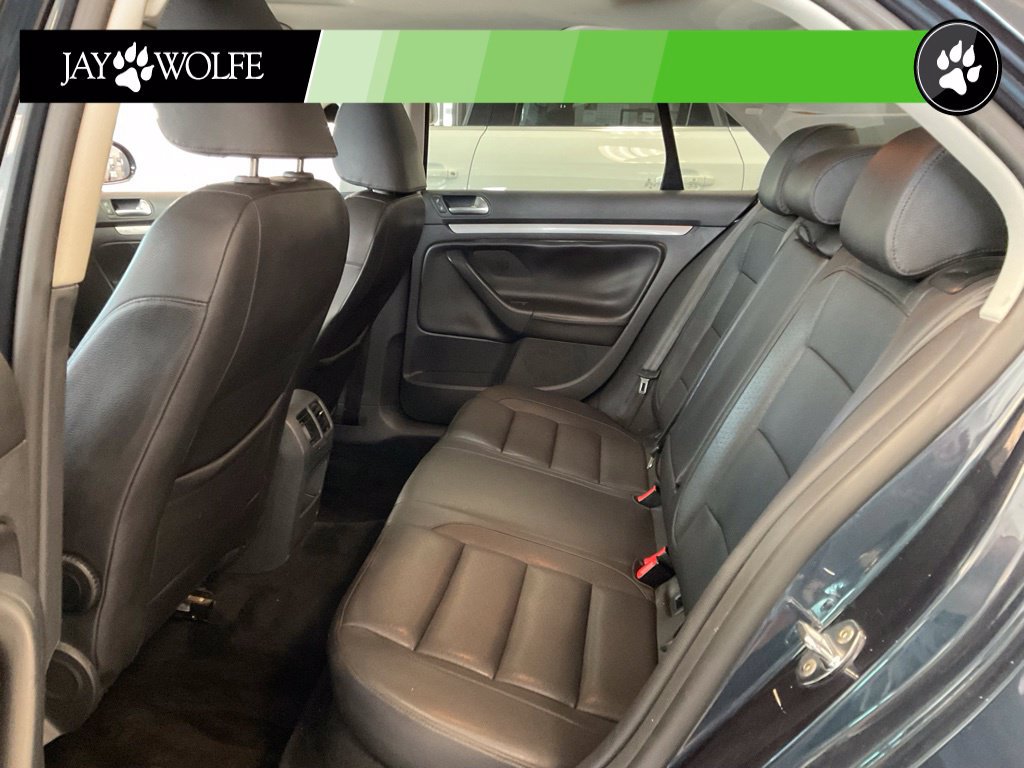 Used 2010 Volkswagen Jetta Limited Edition FWD image 17