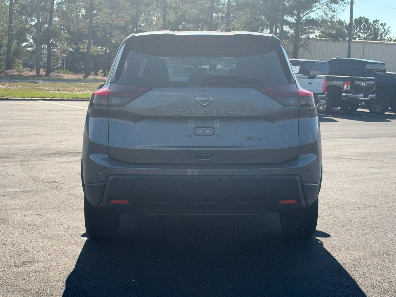 Used 2024 Nissan Rogue SV AWD/4WD image 6