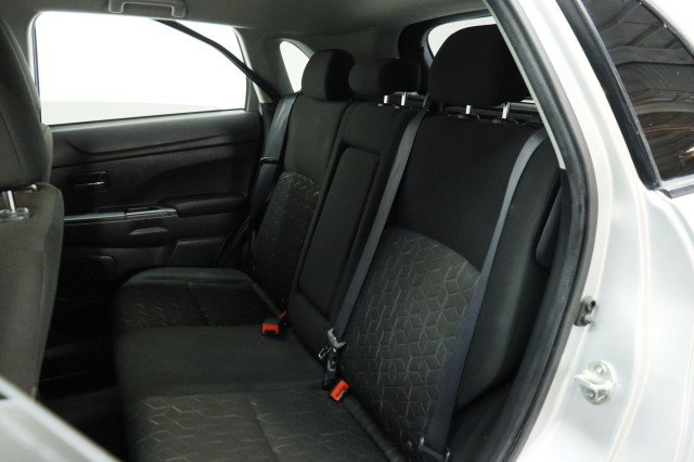 Used 2024 Mitsubishi Outlander Sport AWD image 28
